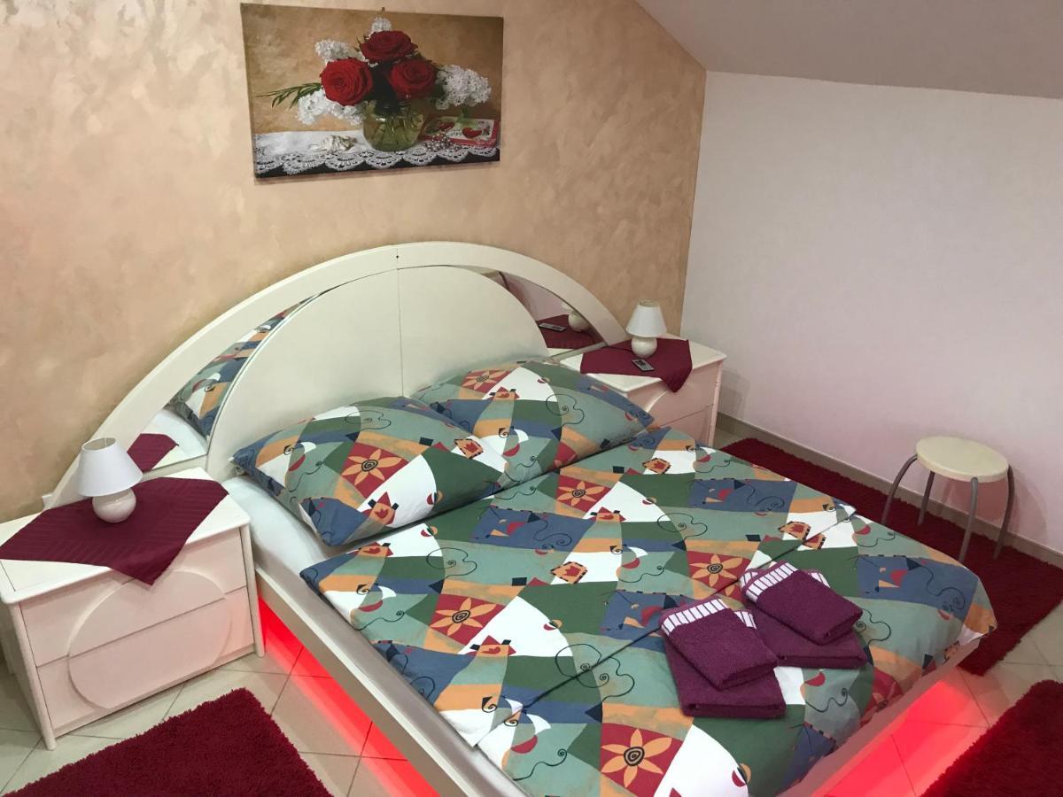 Guesthouse Rebel Deliblato Екстериор снимка