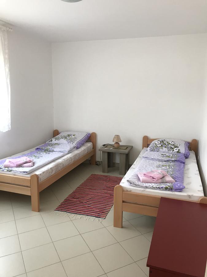 Guesthouse Rebel Deliblato Екстериор снимка